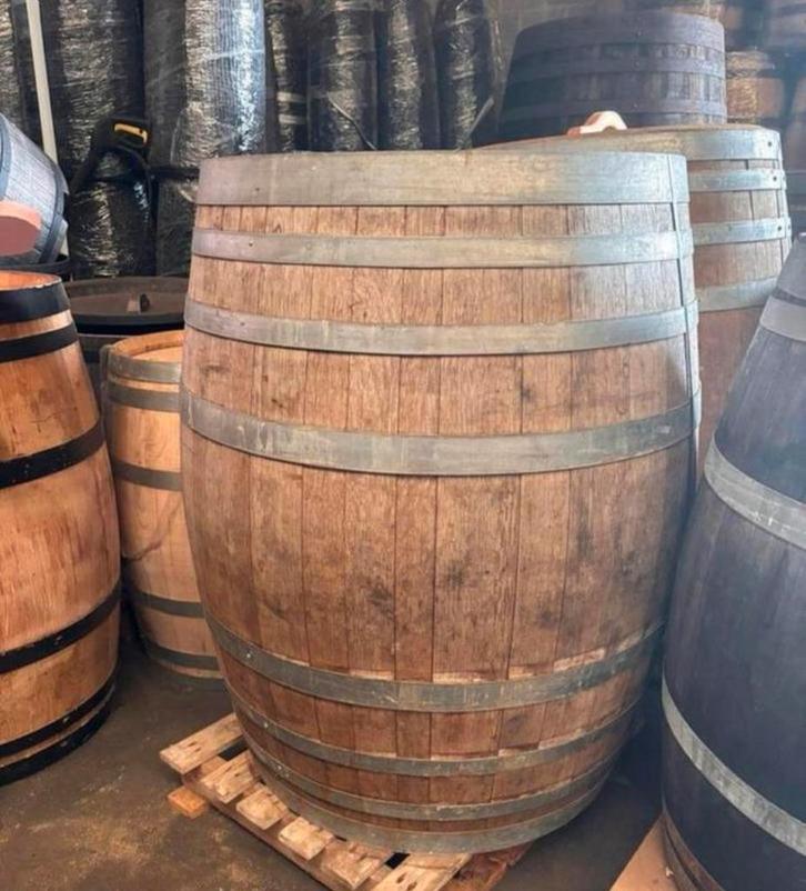 Eikenhouten regenton / dompelbad 335 liter, Tuin en Terras, Regentonnen, Zo goed als nieuw, Hout, 150 liter of meer, Ophalen