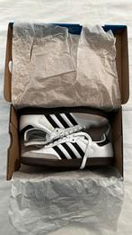 Adidas Samba, Ophalen of Verzenden, Zo goed als nieuw, Wit, Sneakers of Gympen