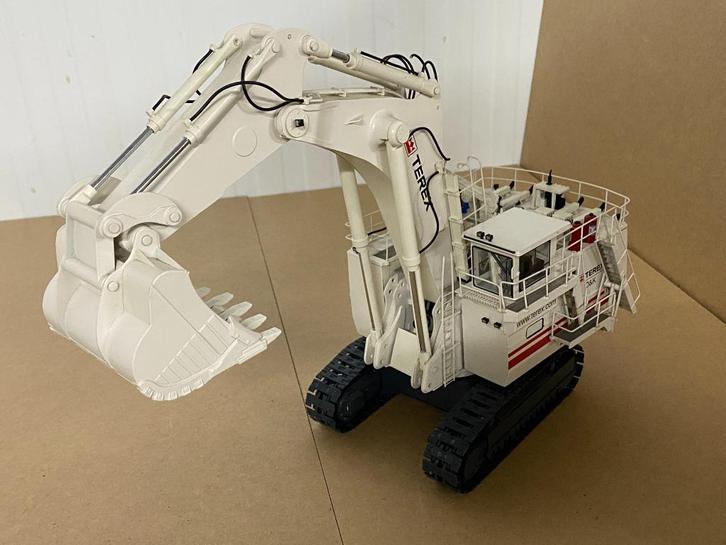 BRAMI MODELS - TEREX O&K RH340 HYDRAULIC EXCAVATOR 1/50, Hobby en Vrije tijd, Modelauto's | 1:50, Gebruikt, Bus of Vrachtwagen