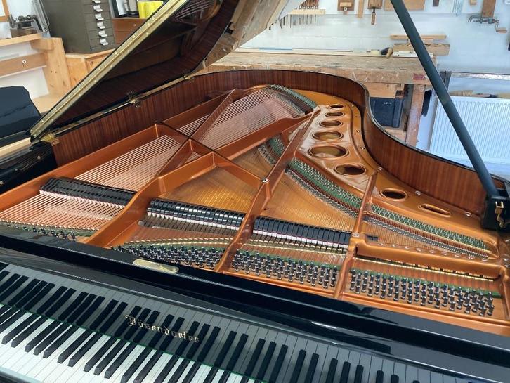 Bosendorfer vleugel, Muziek en Instrumenten, Piano's, Zo goed als nieuw, Vleugel, Zwart, Hoogglans, Ophalen of Verzenden