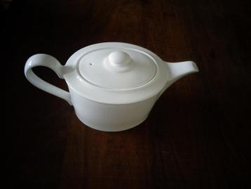 Wedgwood Bone China theepot beschikbaar voor biedingen