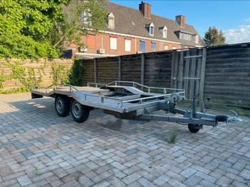 Autoambulance autotransporter aanhangwagen 2000kg  beschikbaar voor biedingen