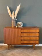 Vintage dressoir / kastje – jaren 60 stijl – teak, Huis en Inrichting, Kasten | Dressoirs, Ophalen, Vintage retro midcentury artdeco deens scandinavisch 60's