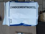 Zandcement, twee onaangebroken zakken en één halve, Doe-het-zelf en Verbouw, Overige Doe-het-zelf en Verbouw, Ophalen, Nieuw