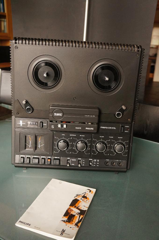 Bandrecorder Philips N 4512 4-sporen, Audio, Tv en Foto, Bandrecorders, Bandrecorder, Met stofkap, Met banden, Ophalen of Verzenden