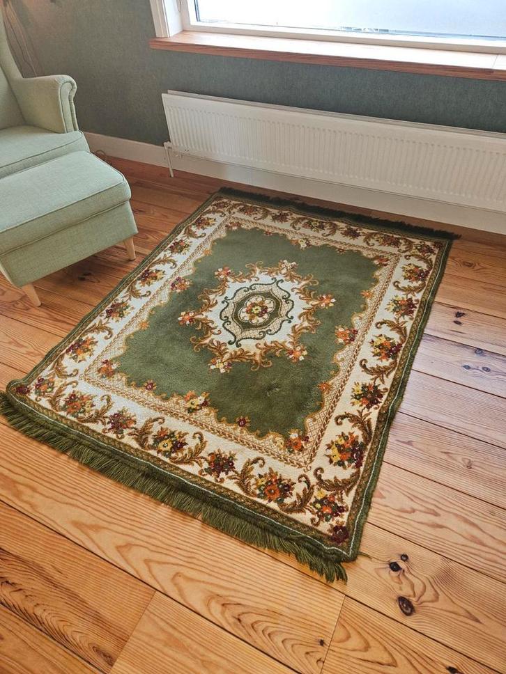 Mooi Vloerkleed - Groen met Bloemen, Huis en Inrichting, Stoffering | Tapijten en Kleden, Gebruikt, 100 tot 150 cm, 150 tot 200 cm
