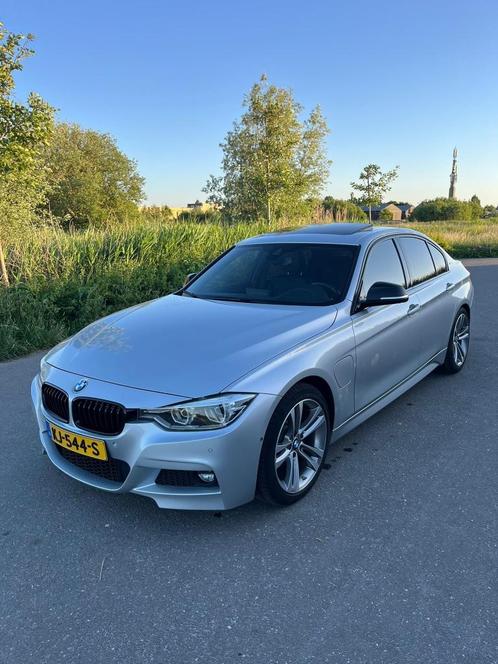 BMW 3-Serie 330e 252pk M pakket origineel Dealer onderhouden, Auto's, BMW, Particulier, 3-Serie, 360° camera, ABS, Achteruitrijcamera