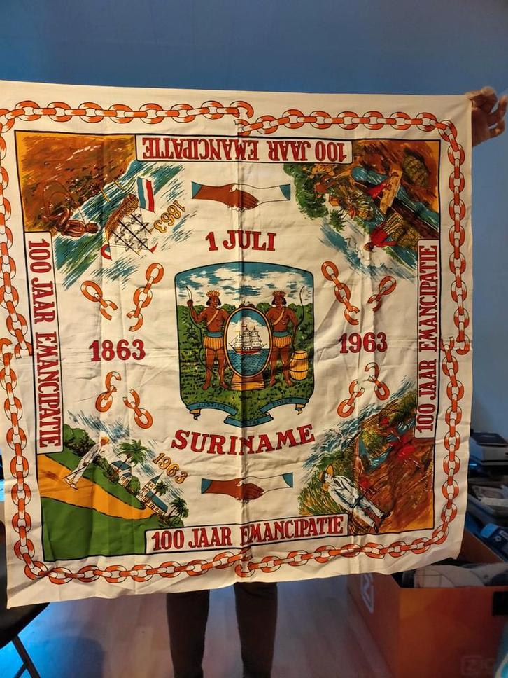Suriname Wandkleed 100 Jaar Emancipatie, Antiek en Kunst, Antiek | Kleden en Textiel, Ophalen of Verzenden