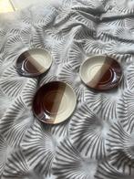 Vintage Aardewerk Schoteltjes - Set van 3, Gebruikt, Ophalen of Verzenden, Effen, Kop(pen) en/of Schotel(s)