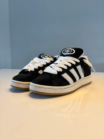 Adidas campus 00s beschikbaar voor biedingen