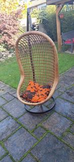 Rotan hangstoel met frame, Ophalen, Gebruikt, Rotan