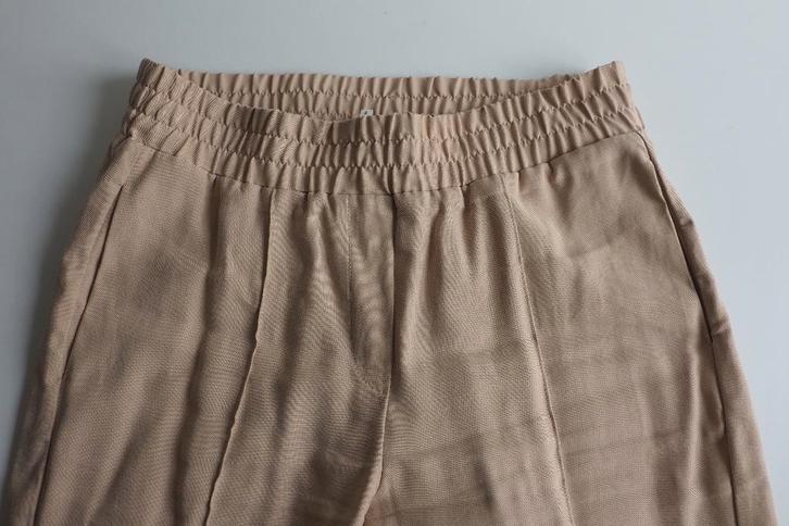 Yaya broek 38, Kleding | Dames, Broeken en Pantalons, Zo goed als nieuw, Maat 38/40 (M), Beige, Lang, Ophalen of Verzenden