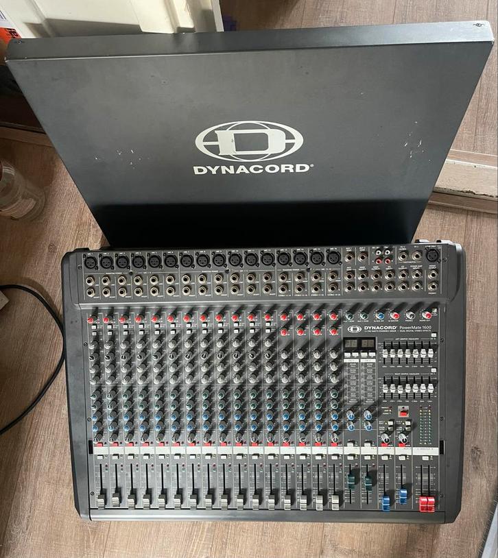Dynacord Powermate 1600 MK2 + Nexo Kopie Speakers, Muziek en Instrumenten, Mengpanelen, Gebruikt, 10 tot 20 kanalen, Microfooningang
