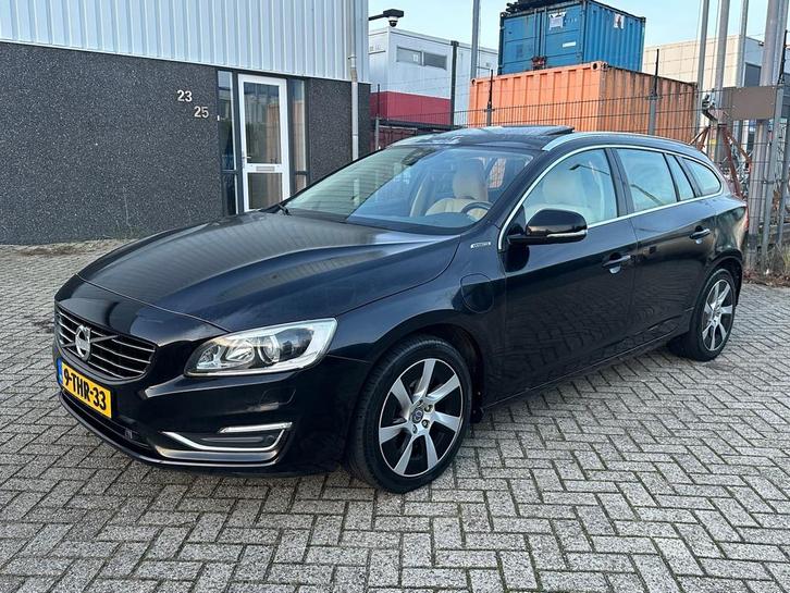 Volvo V60 2.4 D6 AWD Plug-In Hybrid Summum 2014, Auto's, Volvo, Bedrijf, Te koop, V60, 4x4, ABS, Achteruitrijcamera, Airbags, Airconditioning