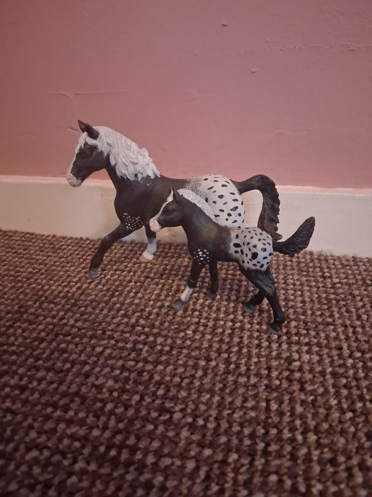 Schleich Appaloosa paard met Veulen, Ophalen of Verzenden, Gebruikt, Beeldje of Figuurtje