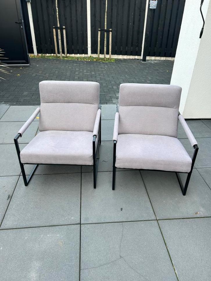 2 Stijlvolle Stoeltjes, Huis en Inrichting, Fauteuils, Zo goed als nieuw, Metaal, Minder dan 50 cm, Minder dan 75 cm, Ophalen of Verzenden