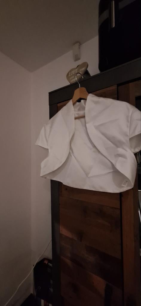 Trouwjurk met jasje maat 42/44 - Paar uur gedragen, Ophalen, Gedragen, Wit, Trouwjurk