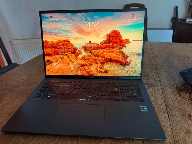 LG gram 17" Core i7 155H, 32GB/2TB SSD, 1.3kg (Model 2023), Computers en Software, Windows Laptops, Zo goed als nieuw, 17 inch of meer