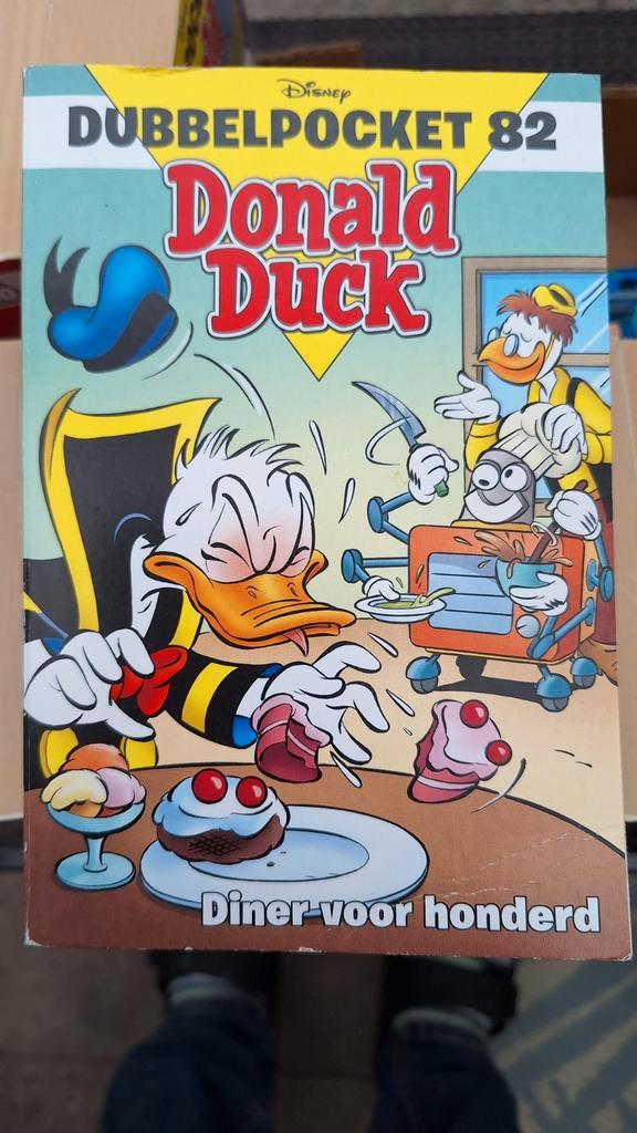 Donald Duck Dubbelpocket 82 - Diner voor honderd, Boeken, Stripboeken, Gelezen, Eén stripboek, Ophalen of Verzenden