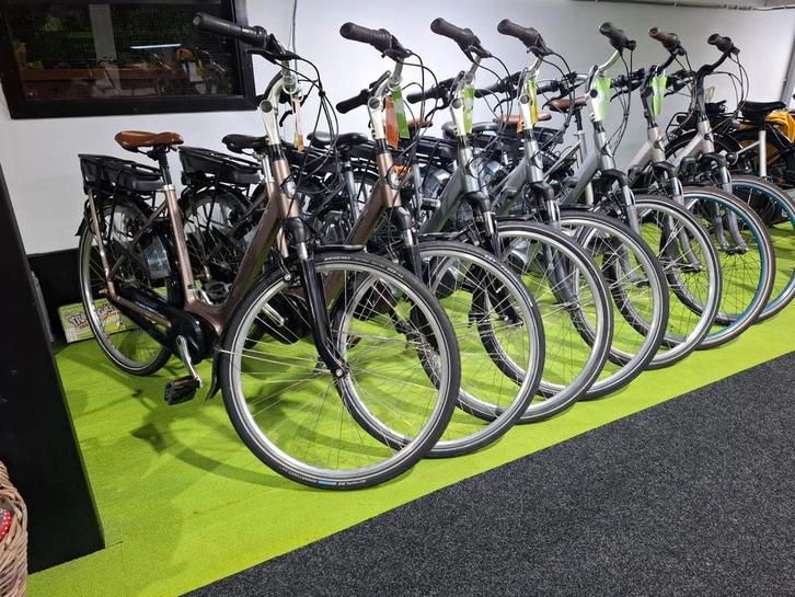 Grote partij Gazelle orange C7 bosch active plus 400wh, Fietsen en Brommers, Fietsaccessoires | Overige Fietsaccessoires, Ophalen
