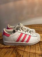 Adidas superstar maat 34, Kinderen en Baby's, Kinderkleding | Schoenen en Sokken, Ophalen of Verzenden, Zo goed als nieuw