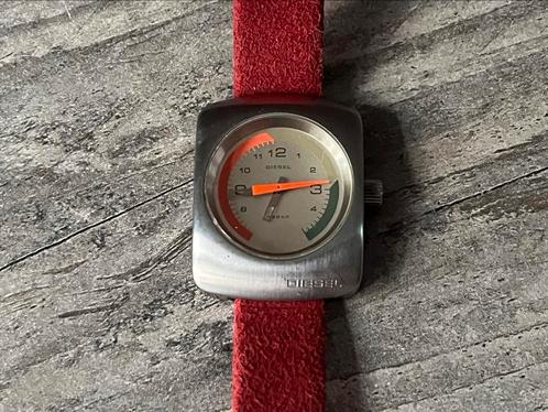 Diesel damesklokje, Sieraden, Tassen en Uiterlijk, Horloges | Dames, Gebruikt, Polshorloge, Overige merken, Staal, Overige materialen