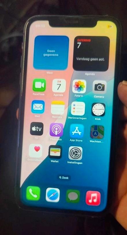 iPhone 11 – Zwart --64GB
 Ac-cu 100%, Telecommunicatie, Mobiele telefoons | Apple iPhone, Zo goed als nieuw, 64 GB, Zonder abonnement