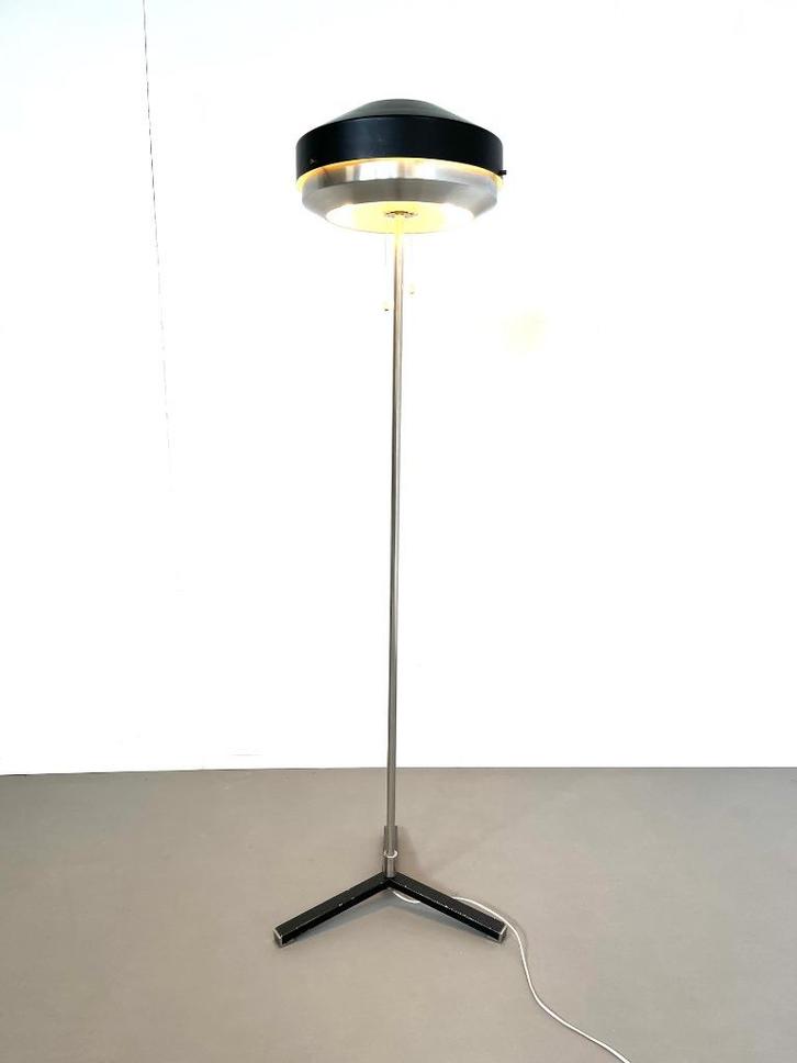 vintage design vloerlamp model 5353 van Willem Hagoort 1960, Huis en Inrichting, Lampen | Vloerlampen, Gebruikt, 150 tot 200 cm