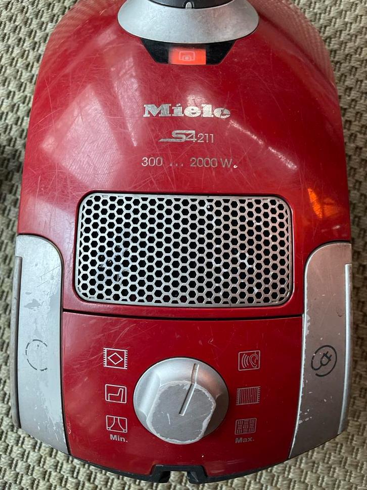 Miele S4211 Stofzuiger - Gebruikt, Witgoed en Apparatuur, Stofzuigers, Gebruikt, Stofzuiger, 1600 tot 2000 watt, Stofzak, Ophalen of Verzenden