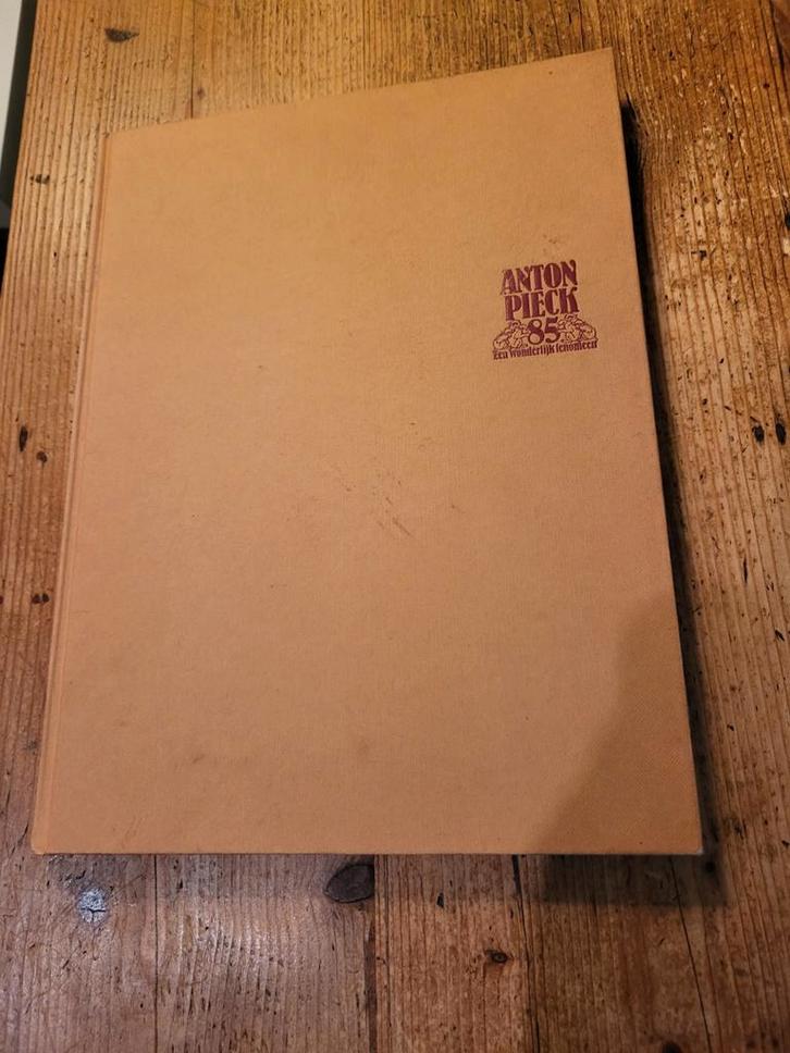 Anton Pieck 85-Een Wonderlijk Fenomeen,1980 incl. vzk €12,50, Boeken, Prentenboeken en Plaatjesalbums, Gelezen, Ophalen of Verzenden
