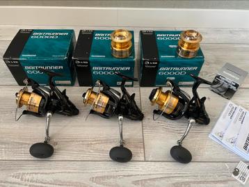 3 x Shimano Baitrunners 6000D incl 2 res spoelen ZGAN beschikbaar voor biedingen