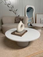 Ronde tafel beige met kolompoot, Tables by Leon, Info@tablesbyleon.nl, Rond, Nieuw
