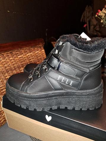 ELLE Zwarte Lage Laarzen - Maat 38 beschikbaar voor biedingen