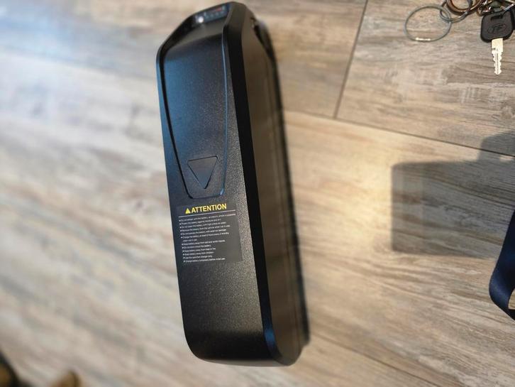 Ouxi V8 accu | Ouxi V8 batterij, Fietsen en Brommers, Fietsaccessoires | Fietsaccu's, Zo goed als nieuw, Ophalen of Verzenden