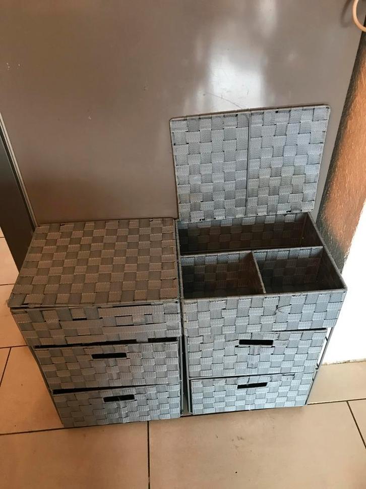 Grijze ladenkastjes x2 stof en metaal, Huis en Inrichting, Kasten | Kledingkasten, Gebruikt, Minder dan 100 cm, Minder dan 50 cm