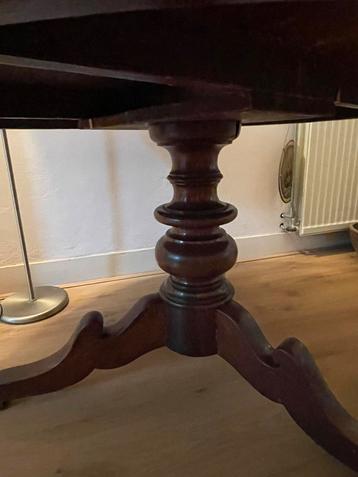 Antieke Mahonie Eettafel beschikbaar voor biedingen