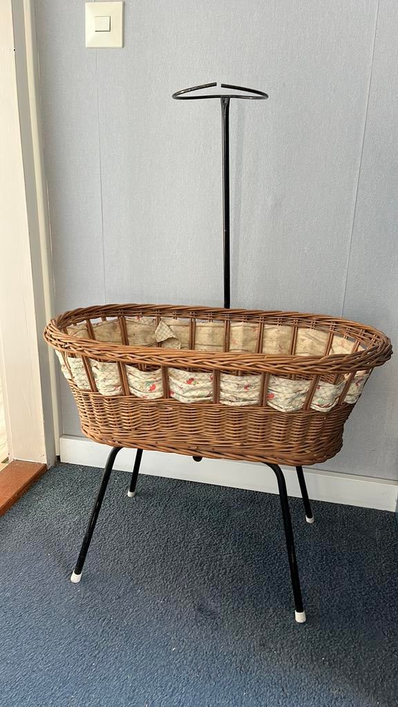 Speelgoed poppenwiegje jaren ‘70 vintage, Ophalen of Verzenden