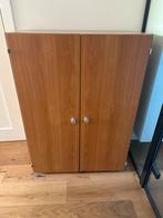 Houten kastje met deurtjes en planken, Ophalen, Gebruikt