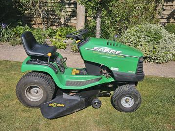 John Deere Sabre zitmaaier in zeer goede staat hydrostaat  beschikbaar voor biedingen
