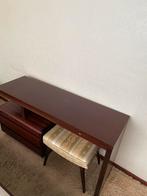 Masief houten makeup tafel, slaapkamertafeltje, Ophalen, Zo goed als nieuw, 25 tot 50 cm, Rechthoekig