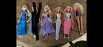 4 Barbie en 1 Elsa poppen, mattel, Ophalen of Verzenden, Gebruikt, Barbie