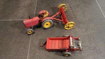 Dinky Toys - Landbouwvoertuigen beschikbaar voor biedingen