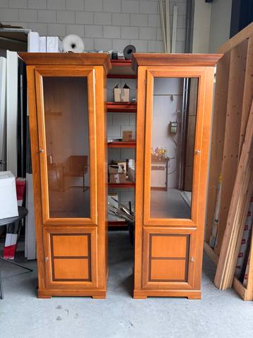 2 losse kasten 60x38x210 cm. beschikbaar voor biedingen