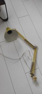 Vintage bureaulamp scharnierlamp architectenlamp geel, Ophalen of Verzenden, Gebruikt, Metaal, Minder dan 50 cm