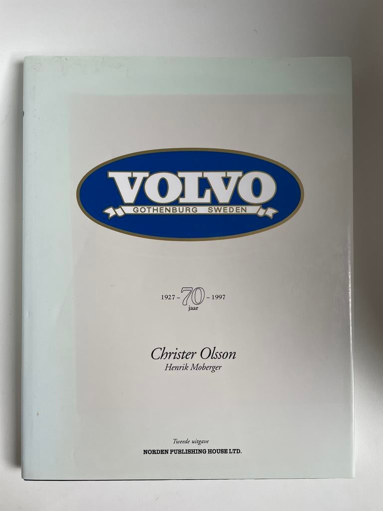 Volvo Gothenburg Sweden 1927 1997 70 jaar, Christer Olsson, Ophalen of Verzenden, Gelezen, Volvo