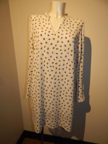 Essentiel Antwerp schattige jurk in printje afwerking roesje beschikbaar voor biedingen