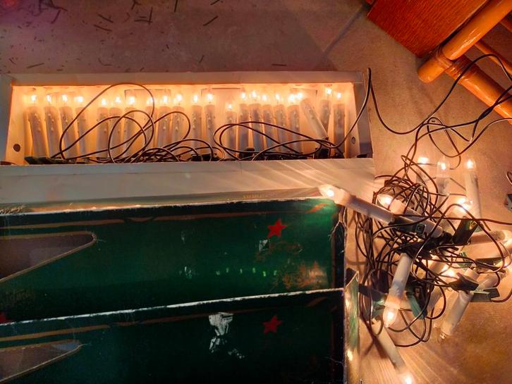 VINTAGE KERSTVERLICHTING KAARS OP KLEM RETRO KERST OUD KLEM, Verzamelen, Retro, Huis en Inrichting, Ophalen of Verzenden