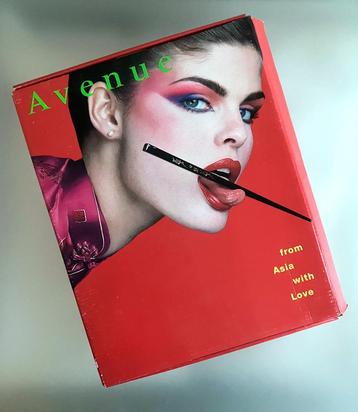 1994 #1 AVENUE MAGAZINE GLOSSY BOX DOOS 'ASIA' COMPLEET ! beschikbaar voor biedingen