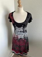 Desigual maat XL rood zwarte retro jurk 2027, Kleding | Dames, Desigual, Maat 46/48 (XL) of groter, Ophalen of Verzenden, Zo goed als nieuw