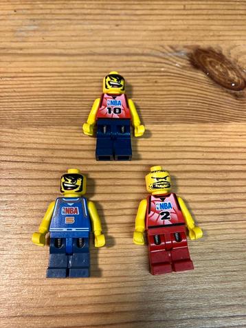 Lego nba basketbal minifigs beschikbaar voor biedingen